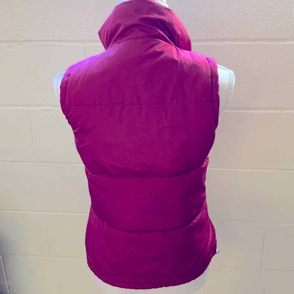 Maurices Magenta Pink Puffer Vest - Picture 4 of 11